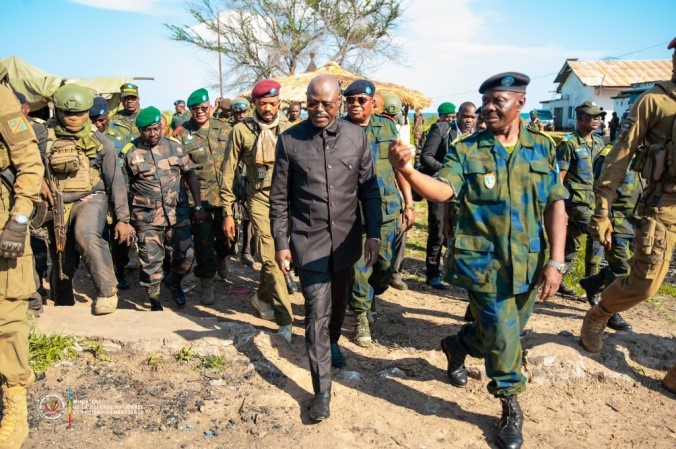 Kalemie : Guy Kabombo met les bouchées doubles pour le renforcement logistique des forces navales !